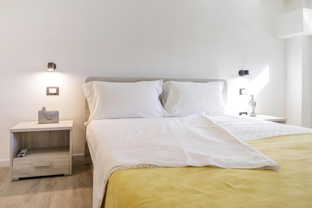 Bandiera 68 Apartment Cagliari Ngoại thất bức ảnh