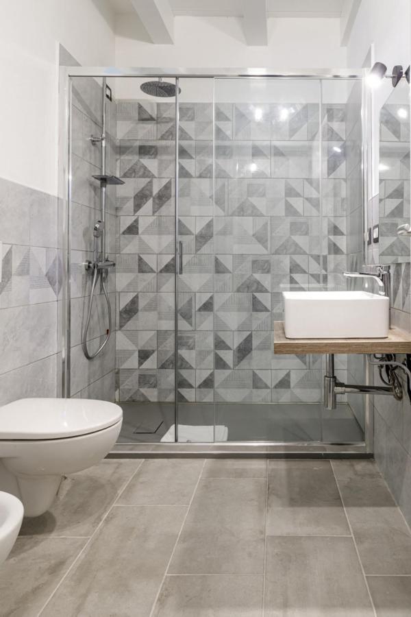 Bandiera 68 Apartment Cagliari Ngoại thất bức ảnh