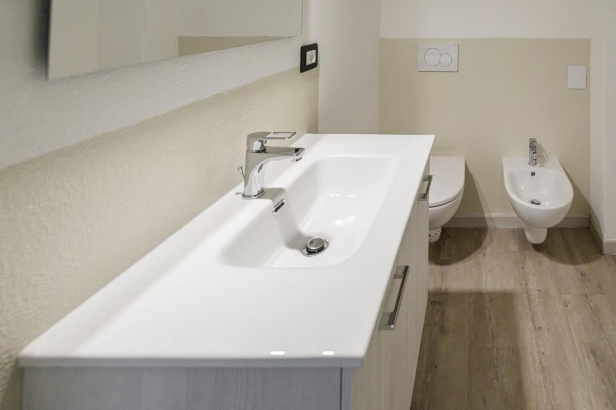 Bandiera 68 Apartment Cagliari Ngoại thất bức ảnh